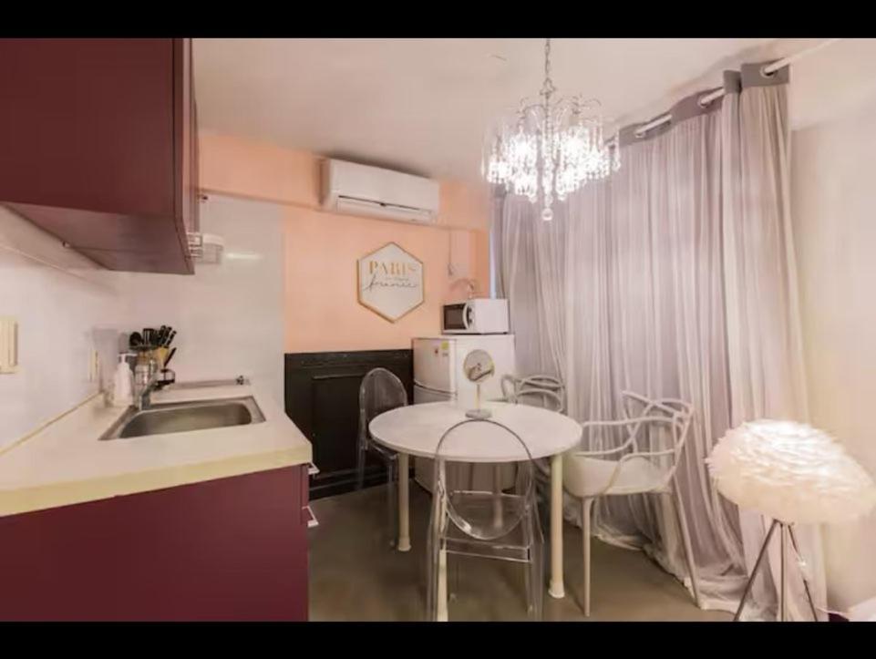 Apartment In The Center Of Seoul